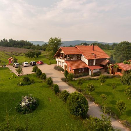 Lavanda Farm Apartmani Rakovica Dış mekan fotoğraf