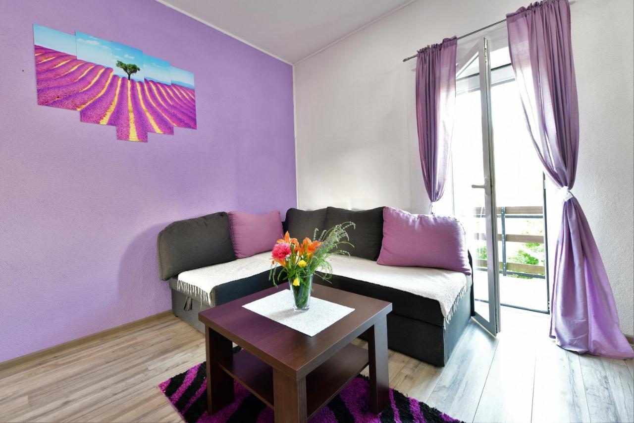 Lavanda Farm Apartmani Rakovica Dış mekan fotoğraf