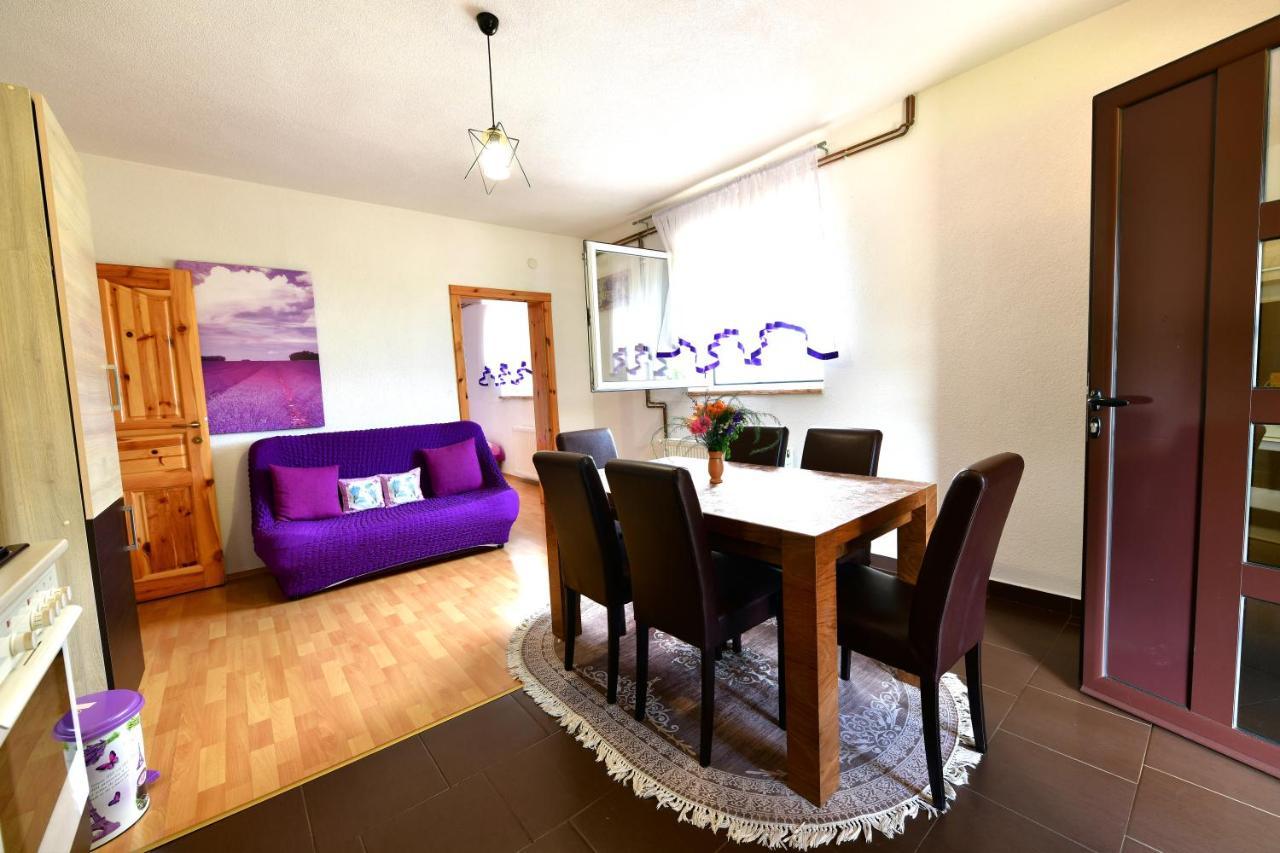 Lavanda Farm Apartmani Rakovica Dış mekan fotoğraf