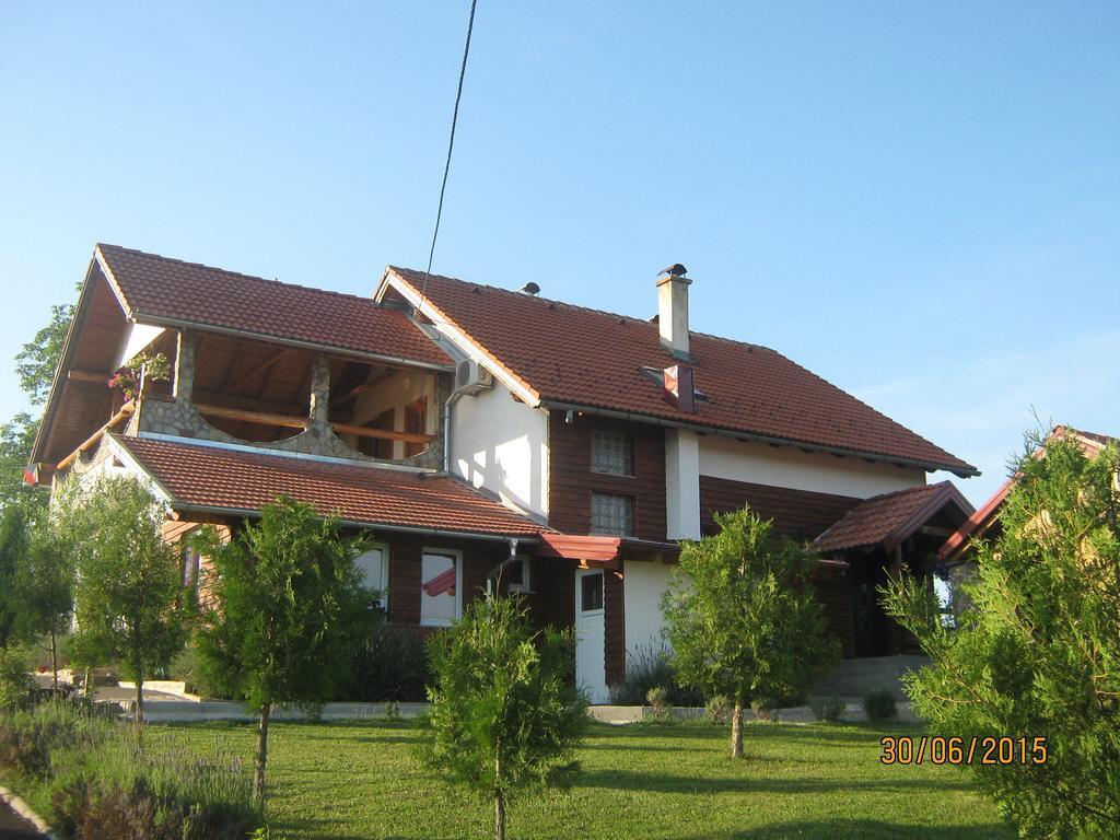 Lavanda Farm Apartmani Rakovica Dış mekan fotoğraf