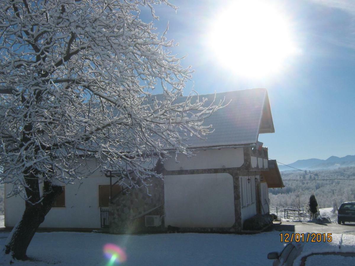 Lavanda Farm Apartmani Rakovica Dış mekan fotoğraf