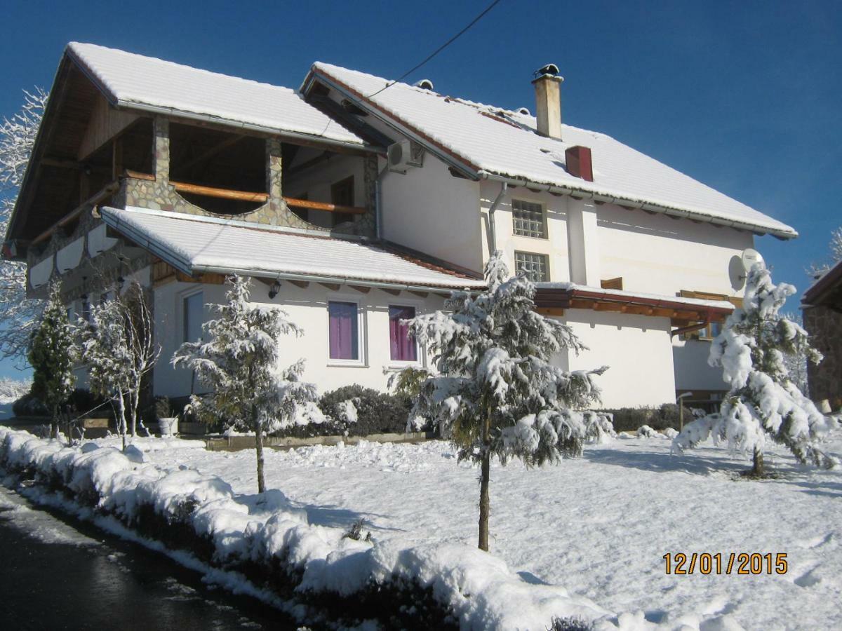 Lavanda Farm Apartmani Rakovica Dış mekan fotoğraf